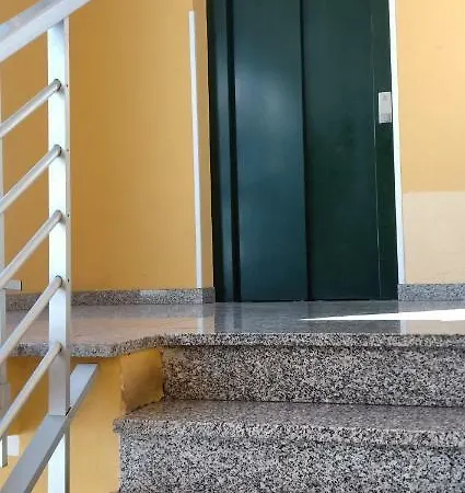 Airport House Mariel *