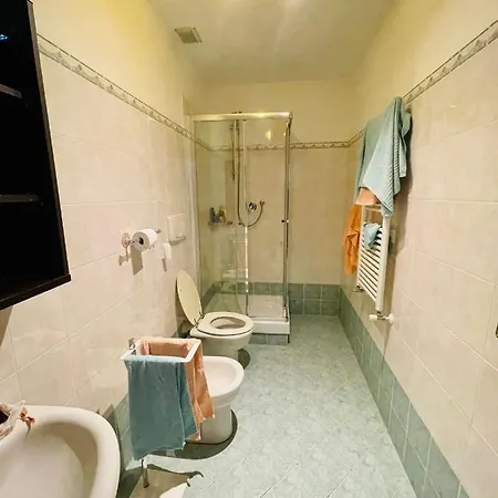 Airport House Mariel Genova